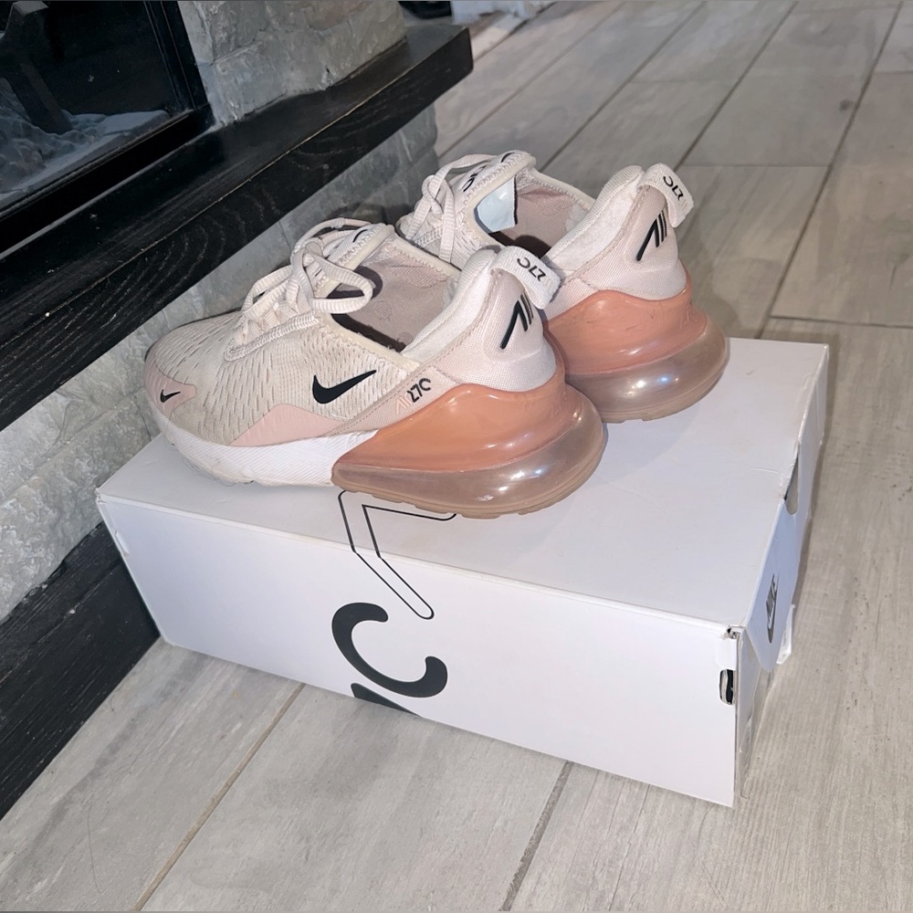 Nike Air Max 270